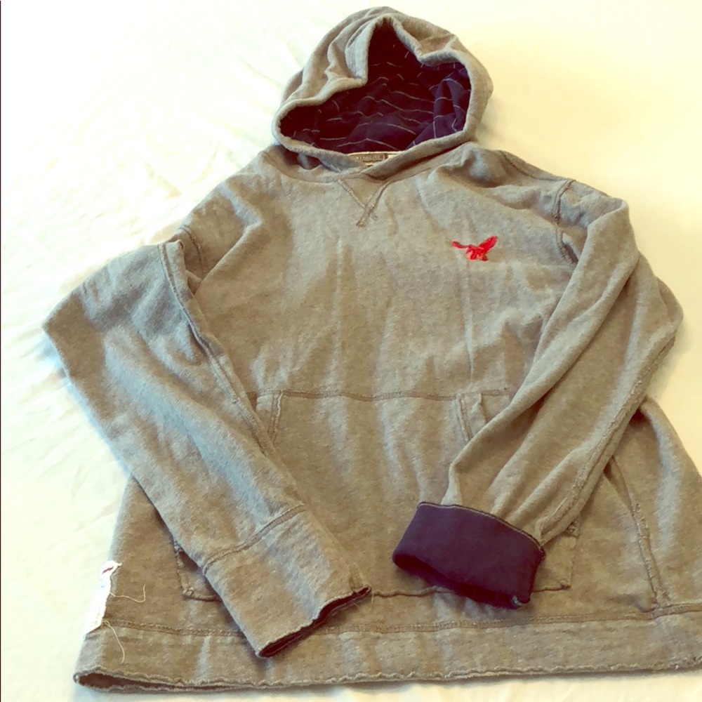 Gray American Eagle hoodie